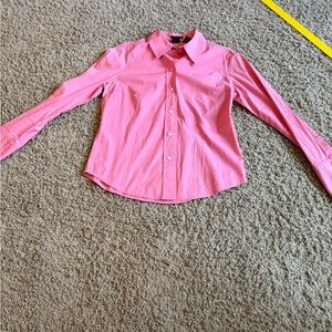 Gap women’s Pink Button-Up Shirt Size Medium